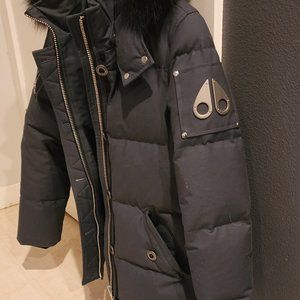 Moose Knuckle Unused Down Coat womens